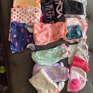 This a bundle deal, 18 pieces including 3 hats.